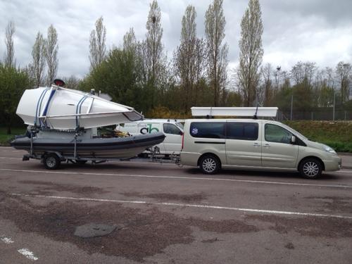 49erFX crew packed and on the road © SW